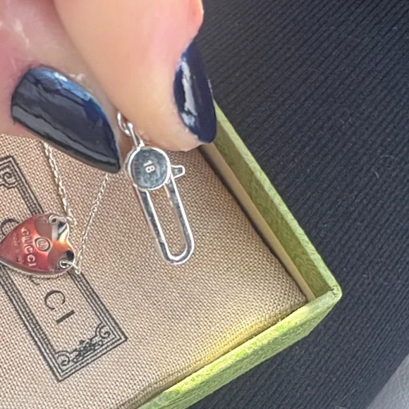 Gucci Silver Heart Charm Bracelet - Picture 3 of 4